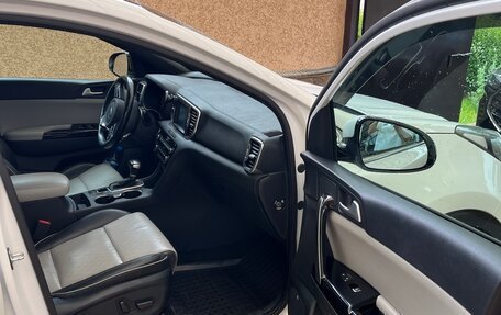 KIA Sportage IV рестайлинг, 2017 год, 2 250 000 рублей, 10 фотография