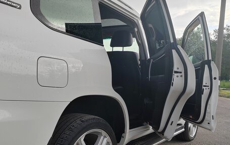 Toyota Land Cruiser 200, 2010 год, 3 100 000 рублей, 6 фотография