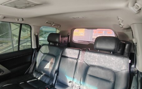 Toyota Land Cruiser 200, 2010 год, 3 100 000 рублей, 11 фотография