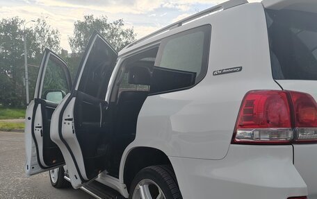 Toyota Land Cruiser 200, 2010 год, 3 100 000 рублей, 5 фотография