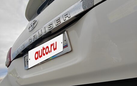 Toyota Land Cruiser 200, 2010 год, 3 100 000 рублей, 16 фотография
