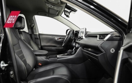 Toyota RAV4, 2021 год, 3 649 000 рублей, 22 фотография