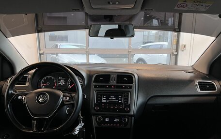 Volkswagen Polo VI (EU Market), 2016 год, 1 000 000 рублей, 9 фотография