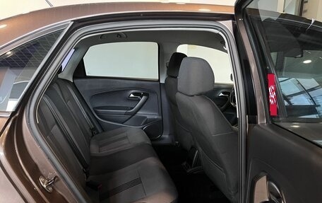 Volkswagen Polo VI (EU Market), 2016 год, 1 000 000 рублей, 25 фотография