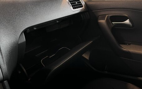 Volkswagen Polo VI (EU Market), 2016 год, 1 000 000 рублей, 29 фотография