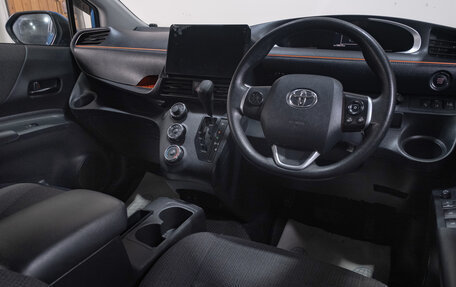 Toyota Sienta II, 2019 год, 1 329 000 рублей, 9 фотография