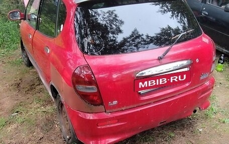 Daihatsu Sirion, 2000 год, 70 000 рублей, 8 фотография