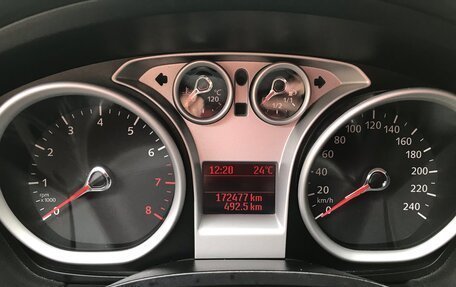 Ford Focus II рестайлинг, 2011 год, 750 000 рублей, 38 фотография