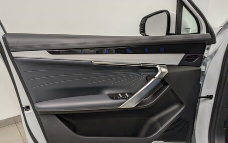 Geely Atlas, 2024 год, 3 100 000 рублей, 19 фотография