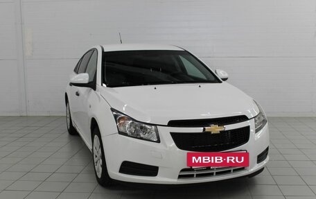 Chevrolet Cruze II, 2010 год, 695 000 рублей, 6 фотография