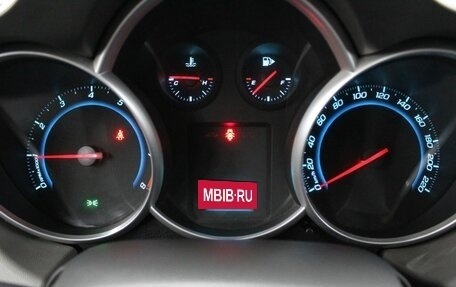 Chevrolet Cruze II, 2010 год, 695 000 рублей, 18 фотография