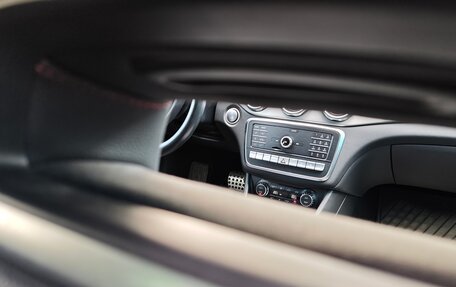 Mercedes-Benz GLA, 2018 год, 3 000 000 рублей, 8 фотография