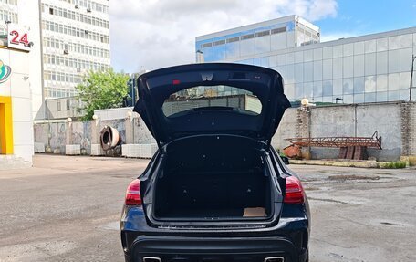 Mercedes-Benz GLA, 2018 год, 3 000 000 рублей, 10 фотография