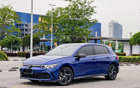 Volkswagen Golf VIII, 2023 год, 1 700 004 рублей, 1 фотография