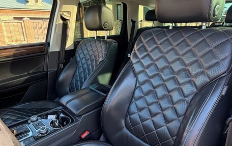 Volkswagen Touareg III, 2016 год, 2 950 000 рублей, 15 фотография