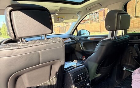 Volkswagen Touareg III, 2016 год, 2 950 000 рублей, 16 фотография