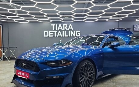 Ford Mustang VI рестайлинг, 2018 год, 3 200 000 рублей, 2 фотография