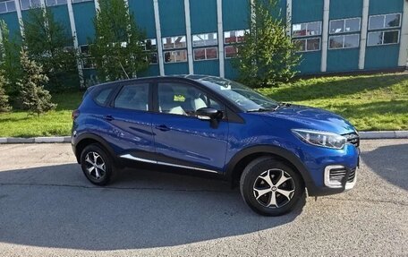 Renault Kaptur I рестайлинг, 2021 год, 1 690 000 рублей, 2 фотография