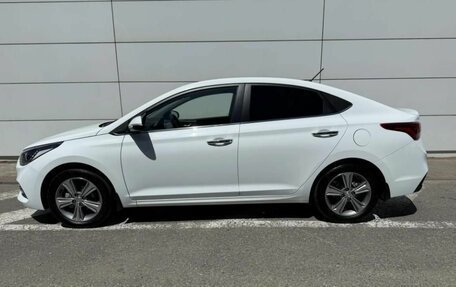 Hyundai Solaris II рестайлинг, 2018 год, 1 590 000 рублей, 9 фотография