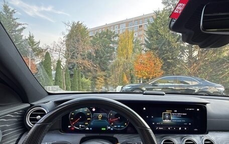 Mercedes-Benz E-Класс, 2020 год, 5 300 000 рублей, 6 фотография