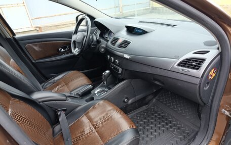 Renault Fluence I, 2014 год, 700 000 рублей, 2 фотография