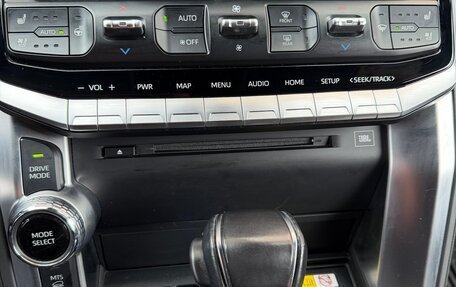 Toyota Land Cruiser, 2021 год, 8 300 000 рублей, 9 фотография