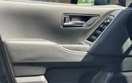 Toyota Land Cruiser, 2021 год, 8 300 000 рублей, 15 фотография