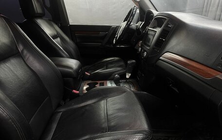 Mitsubishi Pajero IV, 2007 год, 1 329 999 рублей, 10 фотография
