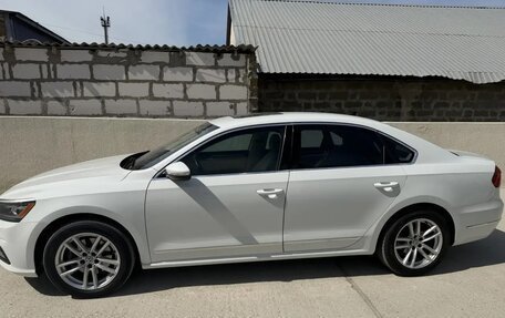 Volkswagen Passat B8 рестайлинг, 2016 год, 1 800 000 рублей, 10 фотография
