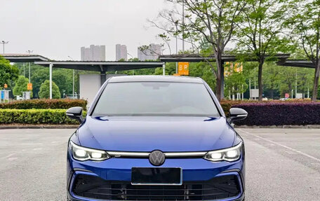 Volkswagen Golf VIII, 2023 год, 1 700 004 рублей, 2 фотография