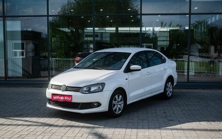 Volkswagen Polo VI (EU Market), 2012 год, 700 000 рублей, 1 фотография