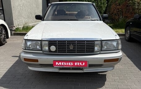 Toyota Crown, 1989 год, 1 200 000 рублей, 1 фотография