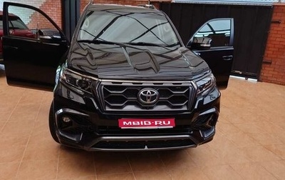 Toyota Land Cruiser Prado 150 рестайлинг 2, 2021 год, 7 300 000 рублей, 1 фотография