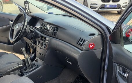 Toyota Corolla, 2004 год, 410 000 рублей, 10 фотография