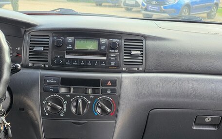 Toyota Corolla, 2004 год, 410 000 рублей, 11 фотография