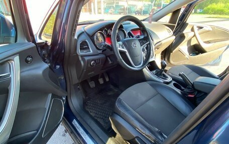 Opel Astra J, 2012 год, 450 000 рублей, 5 фотография