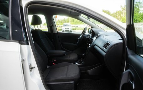 Volkswagen Polo VI (EU Market), 2012 год, 700 000 рублей, 11 фотография