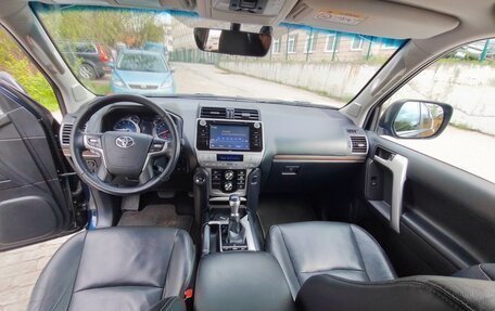 Toyota Land Cruiser Prado 150 рестайлинг 2, 2018 год, 5 390 000 рублей, 2 фотография