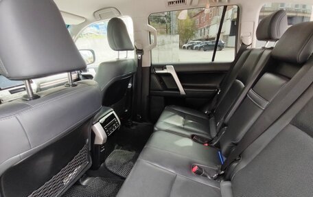 Toyota Land Cruiser Prado 150 рестайлинг 2, 2018 год, 5 390 000 рублей, 23 фотография