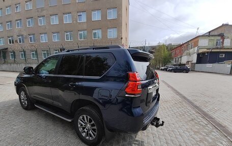 Toyota Land Cruiser Prado 150 рестайлинг 2, 2018 год, 5 390 000 рублей, 25 фотография