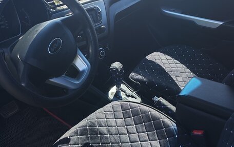 KIA Rio III рестайлинг, 2014 год, 880 000 рублей, 7 фотография