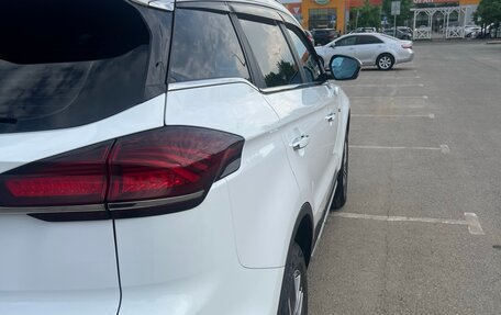 Geely Atlas, 2024 год, 2 190 000 рублей, 10 фотография