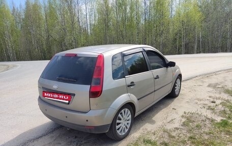 Ford Fiesta, 2004 год, 360 000 рублей, 4 фотография