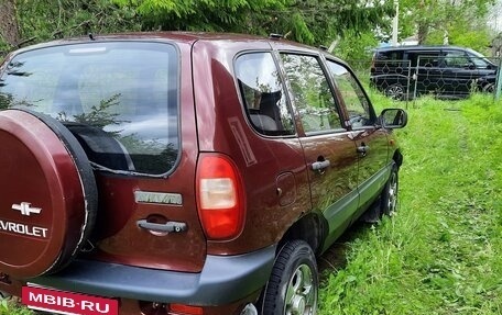 Chevrolet Niva I рестайлинг, 2004 год, 170 000 рублей, 3 фотография