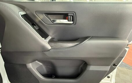 Toyota Land Cruiser, 2021 год, 9 985 000 рублей, 26 фотография