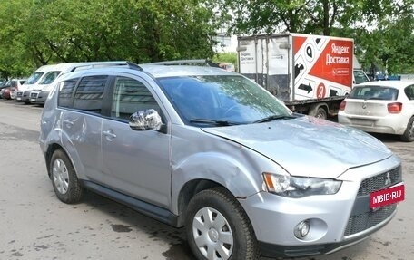 Mitsubishi Outlander III рестайлинг 3, 2009 год, 590 000 рублей, 1 фотография