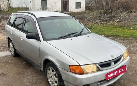 Nissan Wingroad III, 2002 год, 185 000 рублей, 1 фотография