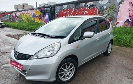 Honda Fit III, 2012 год, 760 000 рублей, 1 фотография