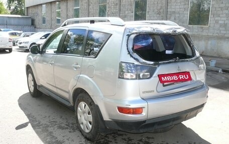 Mitsubishi Outlander III рестайлинг 3, 2009 год, 590 000 рублей, 8 фотография