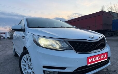 KIA Rio III рестайлинг, 2016 год, 820 000 рублей, 1 фотография